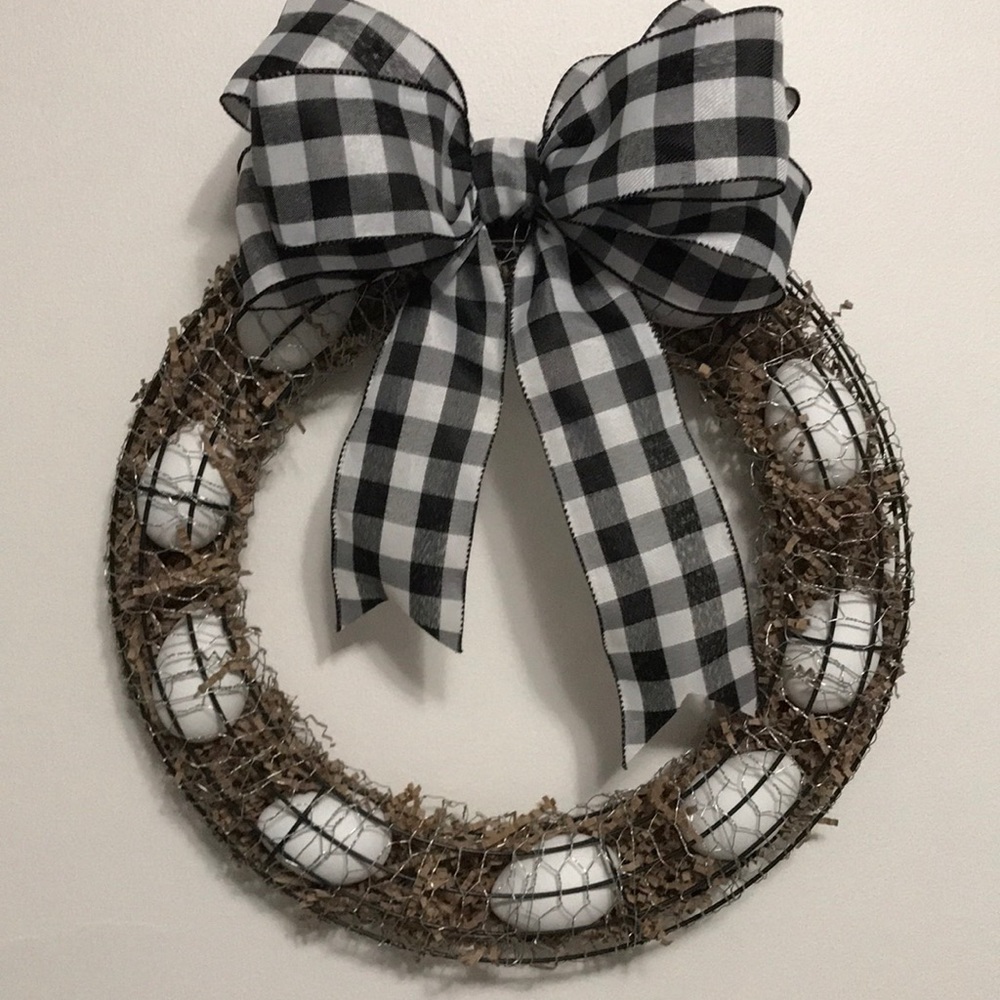 🎉🎉 CLOSET CLEAR OUT🎉🎉Farmhouse Easter Egg Wreath